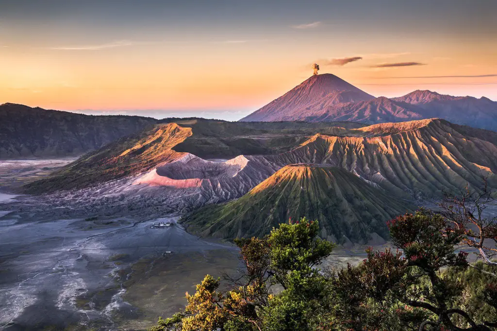 Foto pemandangan alam Indonesia yang indah