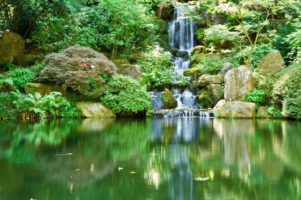 Pemandangan alam Jepang yang indah