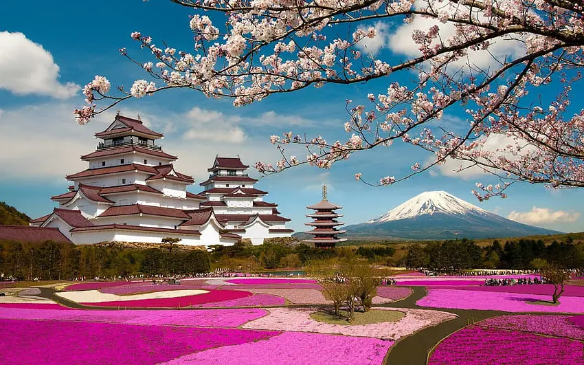 Pemandangan pulau yang indah di Jepang