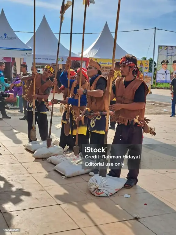 Alat musik tradisional Dayak