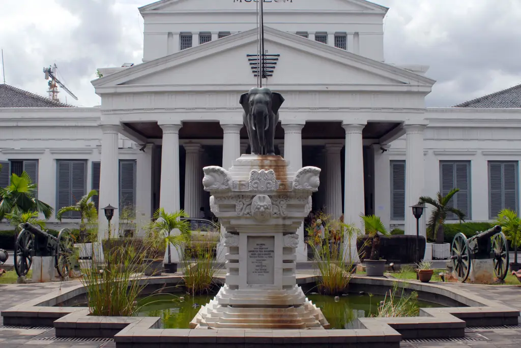 Arsitektur museum Indonesia yang megah