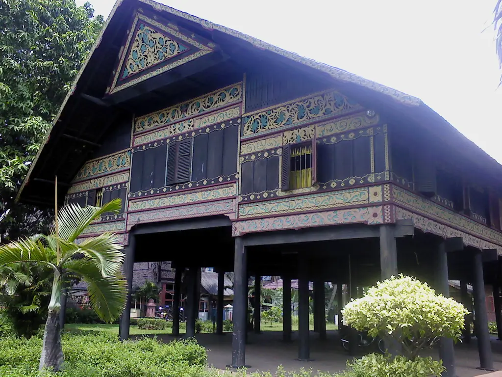 Rumah adat Indonesia