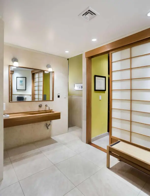 Desain kamar mandi Jepang yang modern dan minimalis