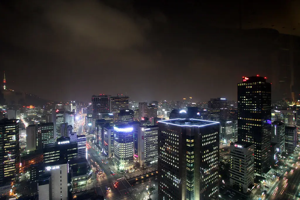 Pemandangan Kota Seoul di Malam Hari