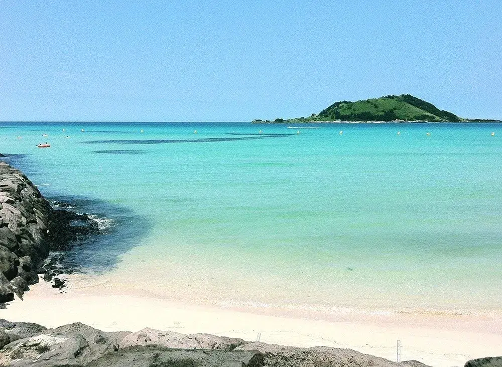 Pantai-pantai indah di Pulau Jeju