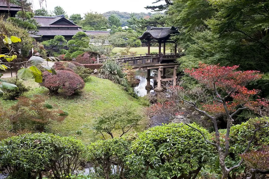 Taman Jepang yang romantis