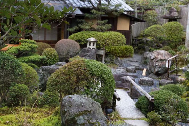 Foto taman tradisional Jepang yang indah