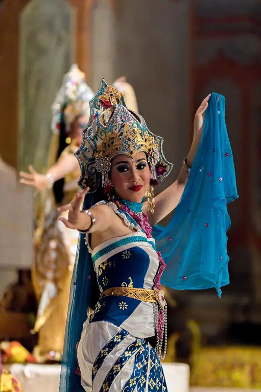 Tari tradisional Indonesia