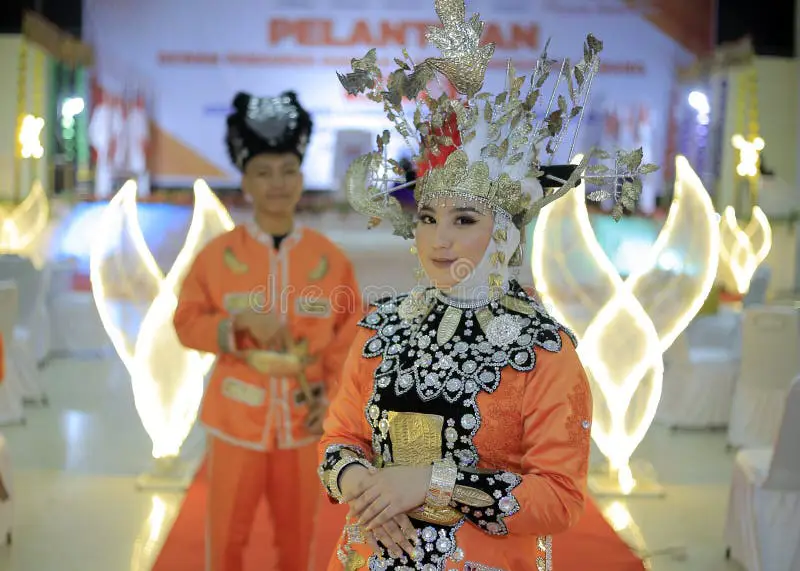 Tari tradisional Gorontalo yang indah