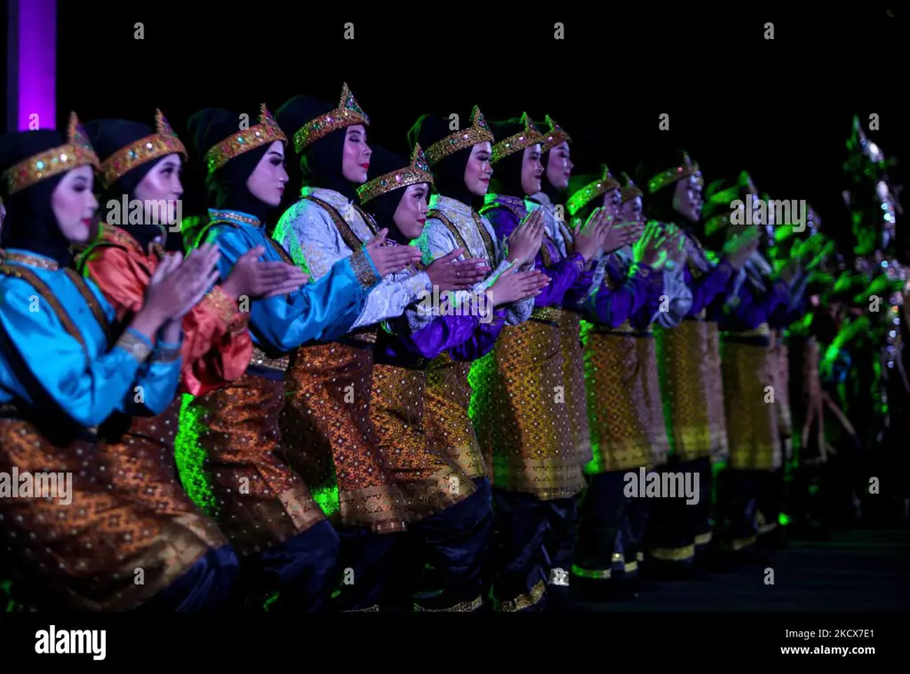 Tari tradisional Indonesia