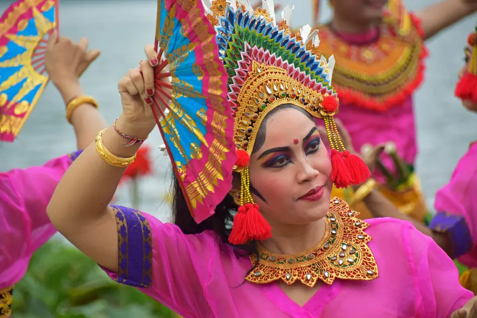 Budaya Indonesia yang kaya