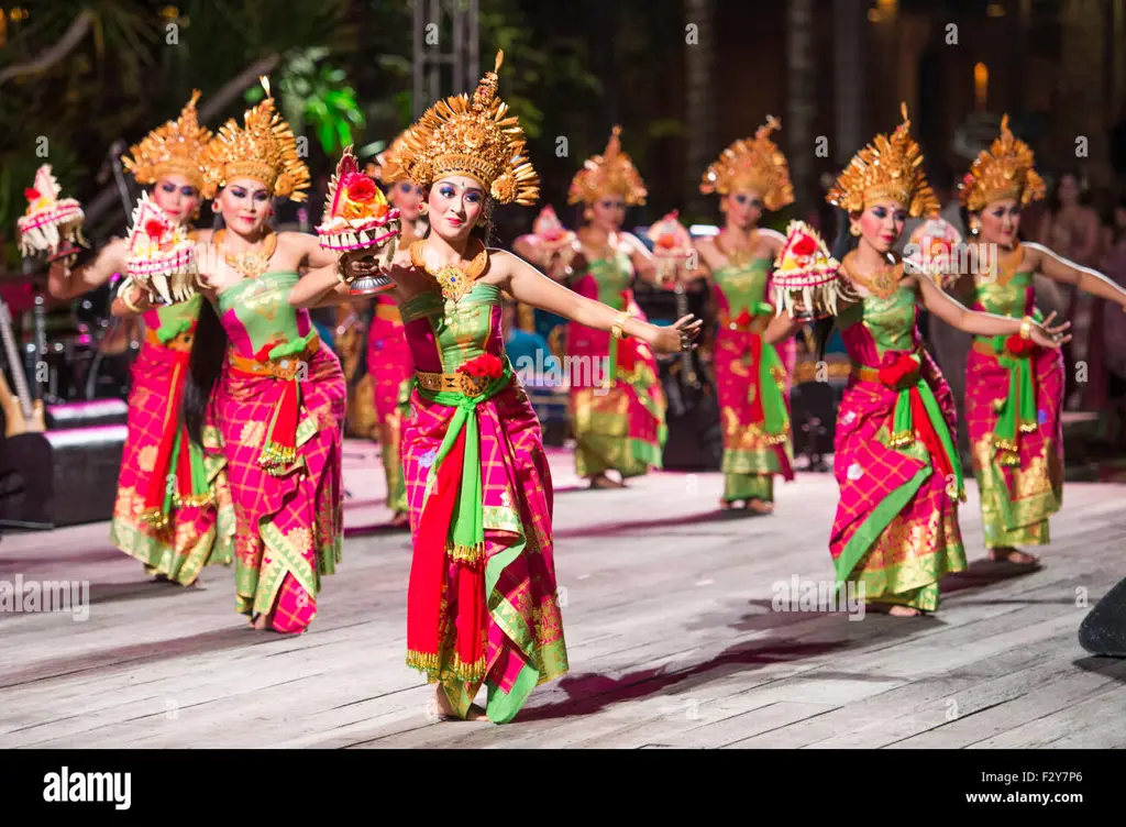 Budaya Indonesia yang kaya dan beragam