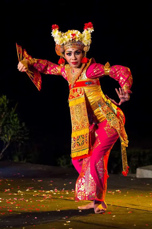 Tari tradisional Indonesia