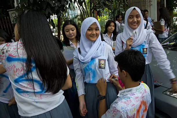 Upacara kelulusan SMA di Indonesia