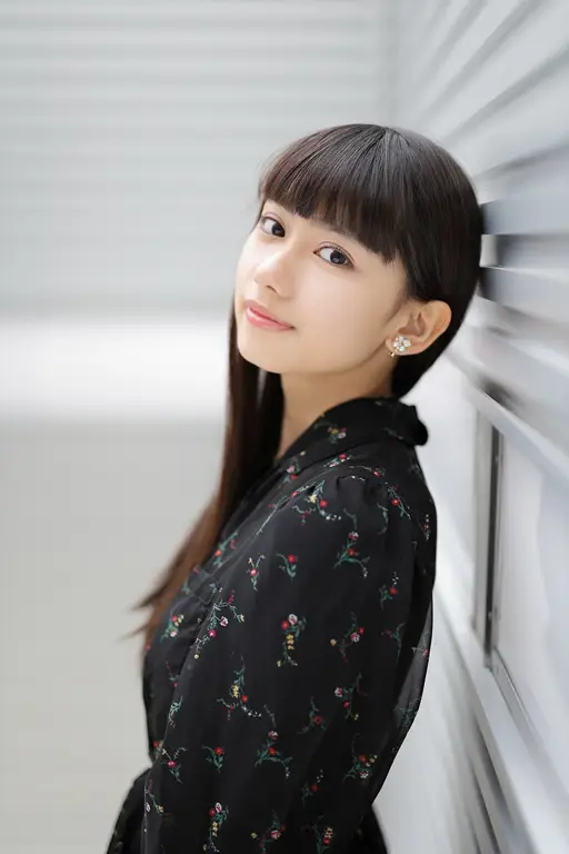 Foto Kuroki Reina dalam peran drama yang intens