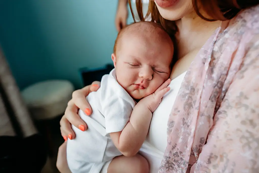 Bayi yang sehat dan bahagia