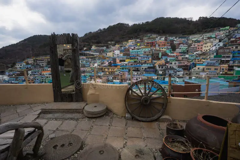 Rumah-rumah warna-warni di Gamcheon Culture Village