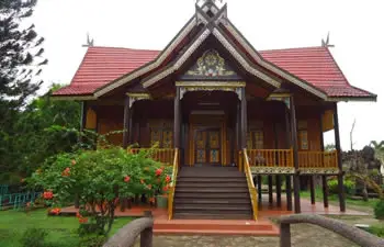 Rumah adat Gorontalo