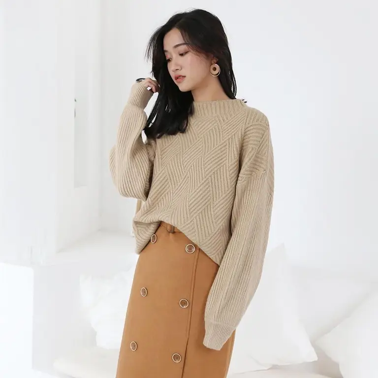 Berbagai model sweater rajut Korea yang stylish dan modern