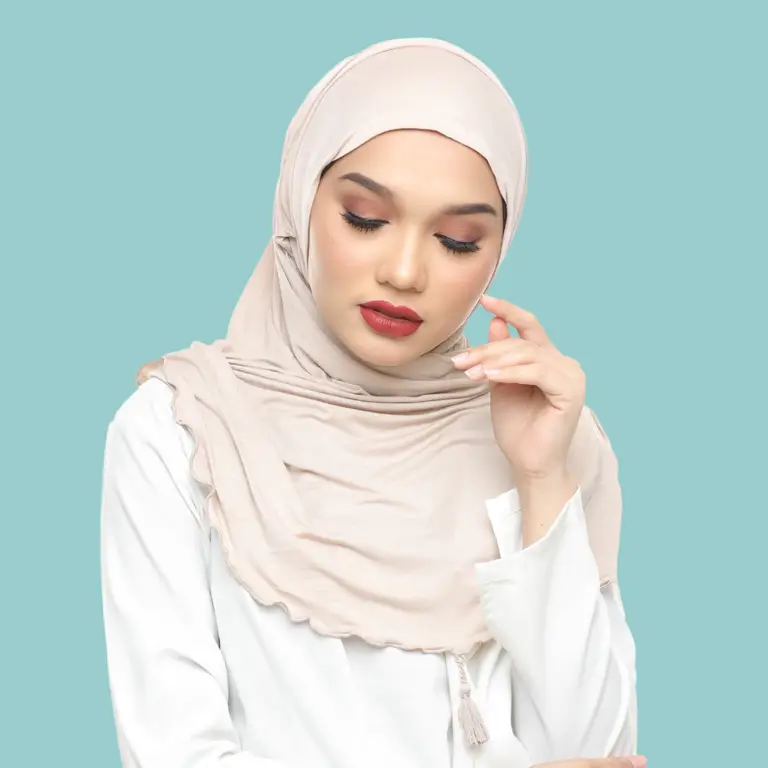 Berbagai pilihan warna hijab zinc yang menarik