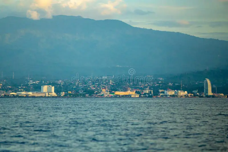 Pemandangan kota Manado