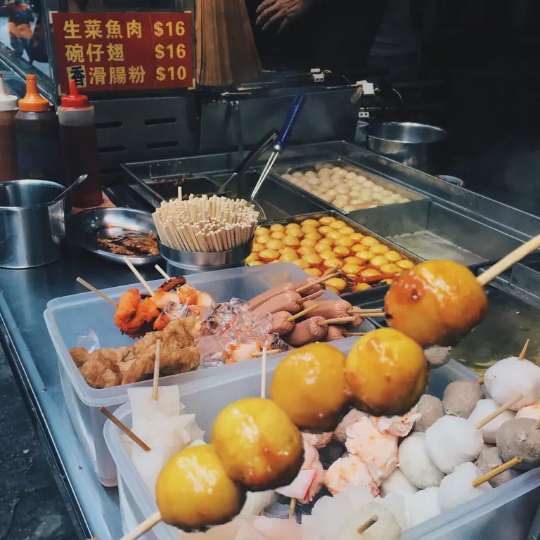 Makanan jalanan yang lezat di Hongkong