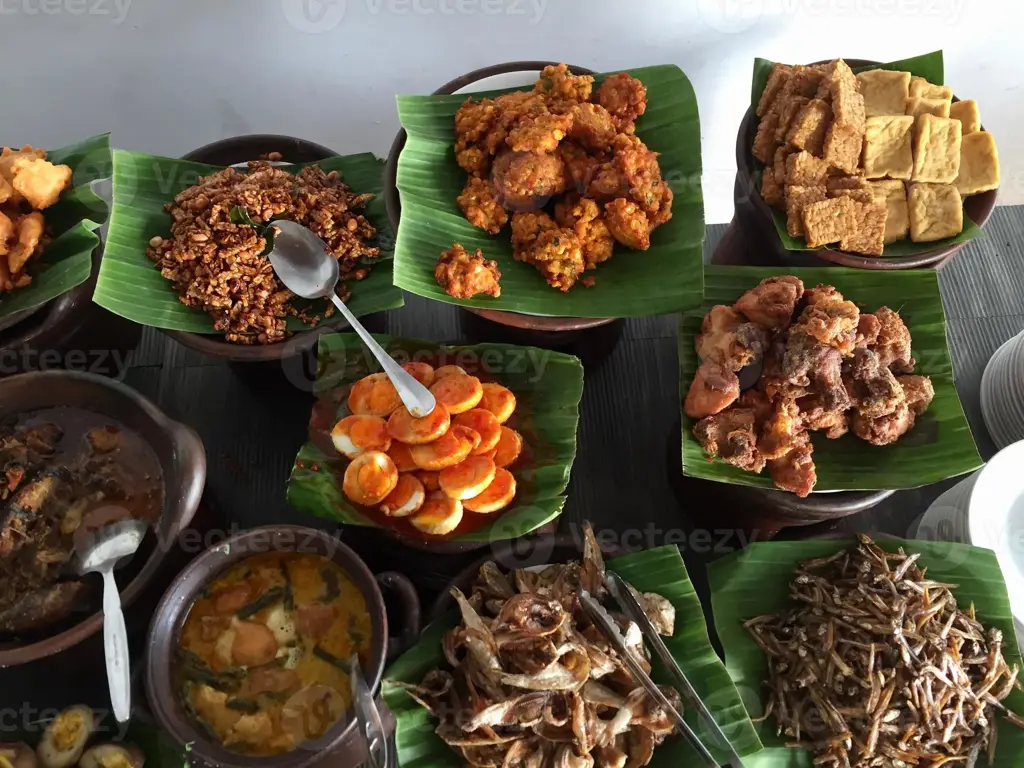 Berbagai macam makanan Indonesia