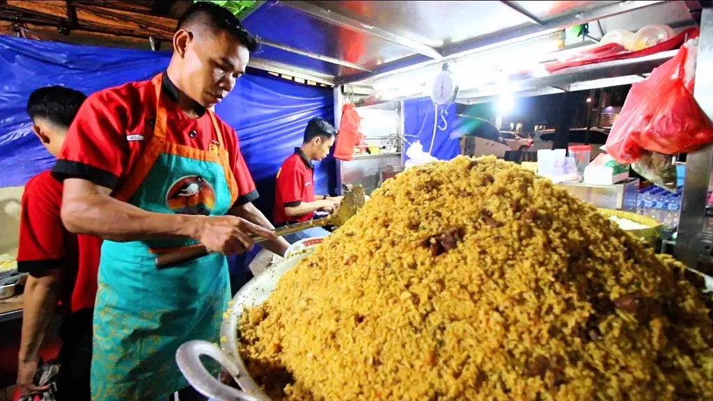 Aneka jajanan pasar Indonesia