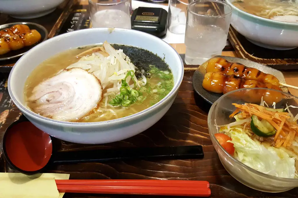 Berbagai macam makanan Jepang yang lezat