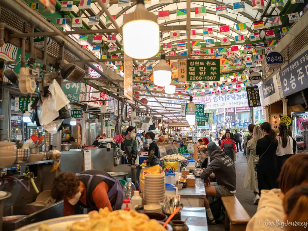 Berbagai macam makanan jalanan Korea yang lezat