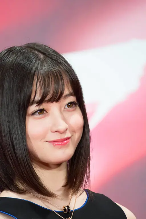 Gambar-gambar cantik Kanna Hashimoto