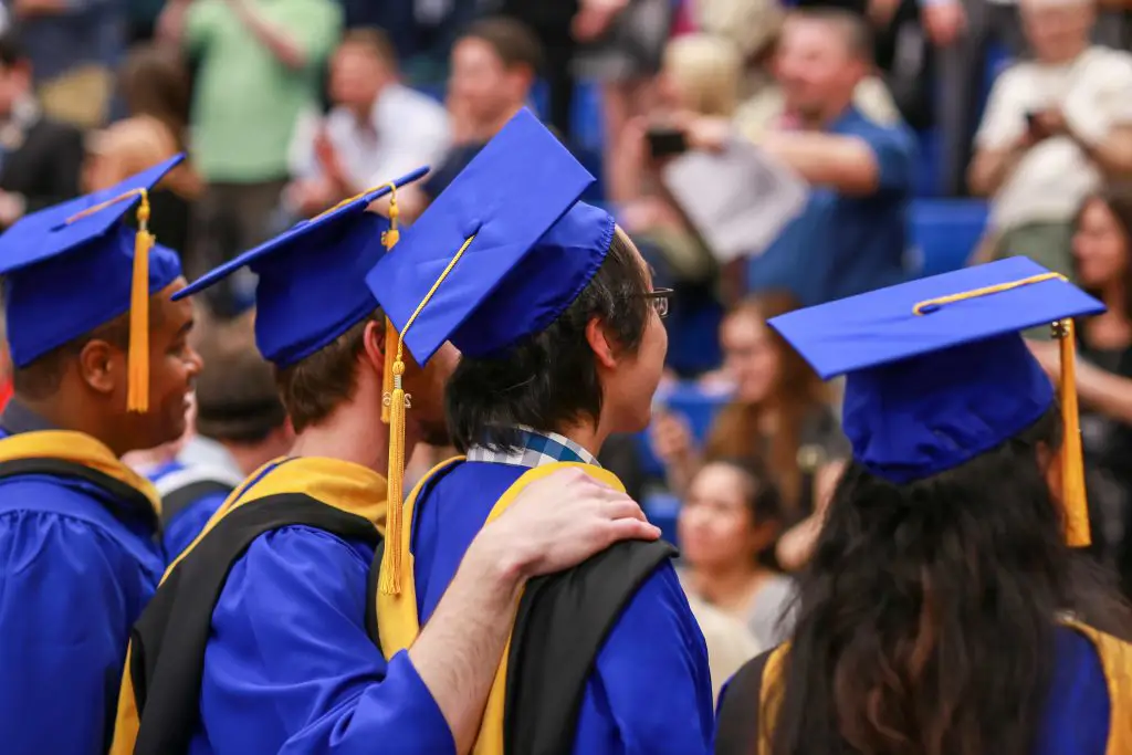 Gambar upacara wisuda siswa SMA Future Gate