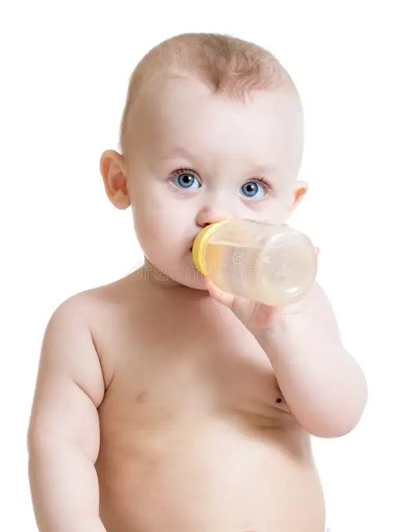 Gambar bayi sedang minum susu formula