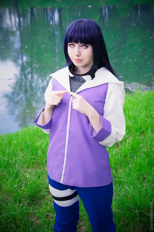 Cosplay Hinata Hyuga yang akurat dan detail