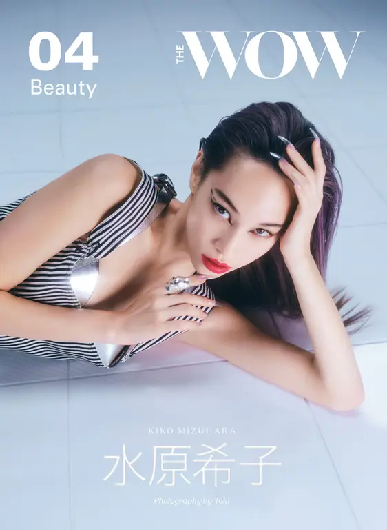 Foto-foto Mizuhara Kiko saat pemotretan