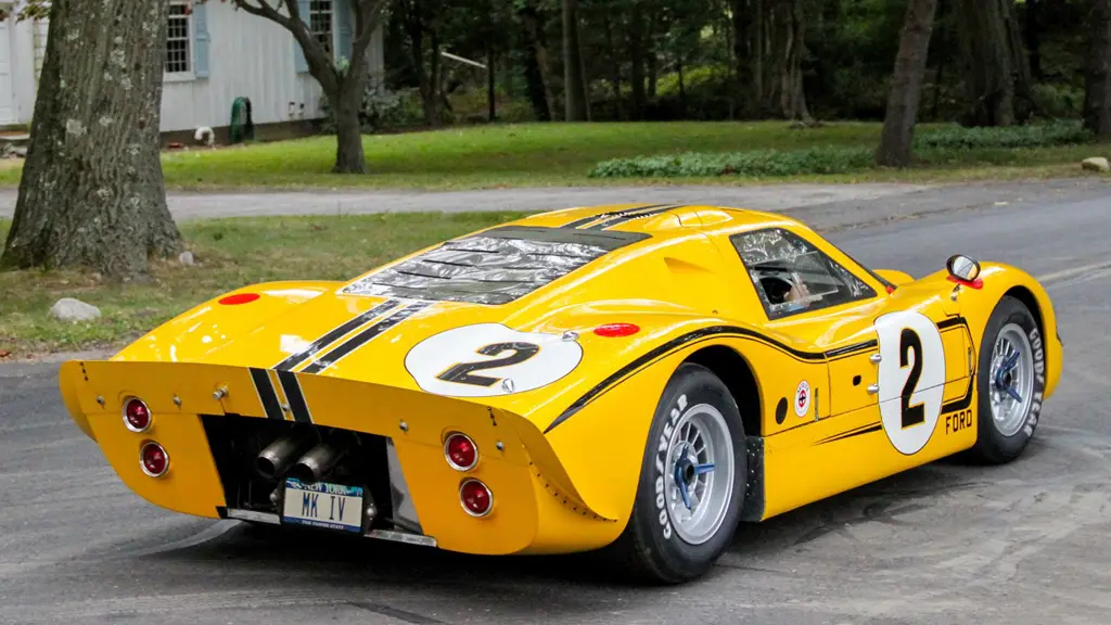 Mobil balap Ford GT40 dalam film Ford v Ferrari