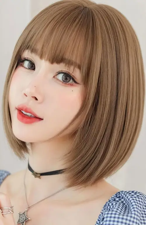 Model rambut sedang berlayer dengan poni ala Korea