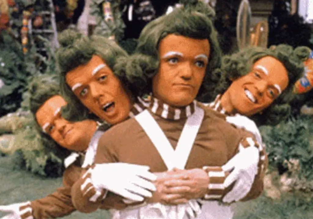 Para Oompa Loompa dalam film Charlie dan Pabrik Cokelat