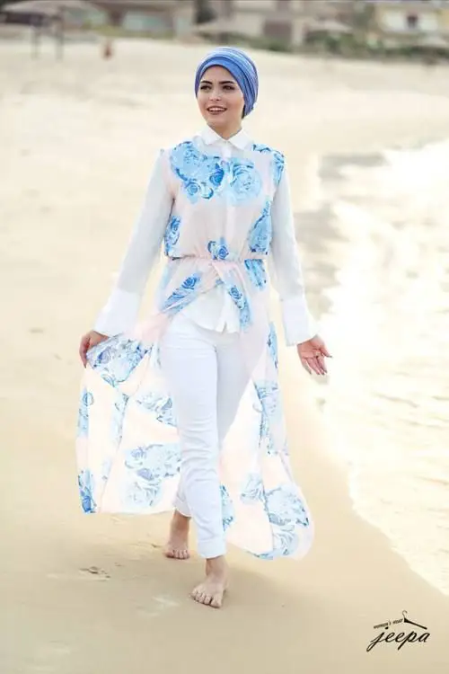 Inspirasi OOTD Hijab ke Pantai: Kemeja Oversized dan Celana Kulot