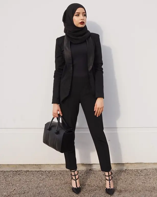 Contoh outfit blazer hijab formal