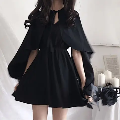 Aksesoris yang cocok untuk melengkapi dress hitam Korea