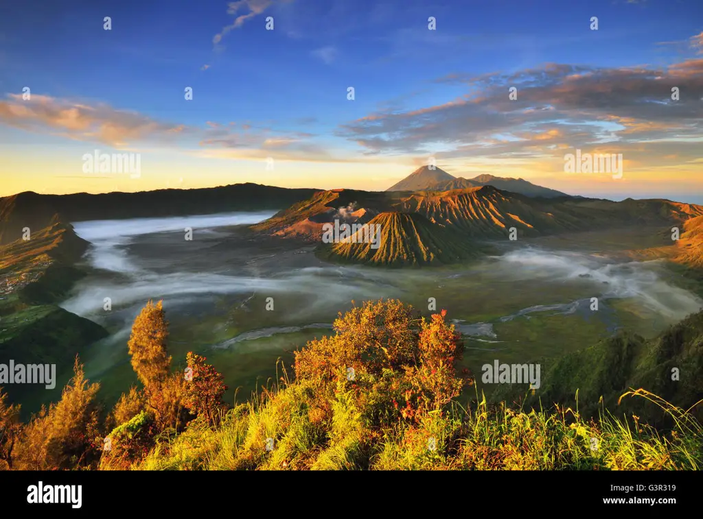 Matahari terbit di Gunung Bromo