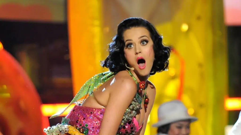 Foto-foto penampilan Katy Perry di atas panggung