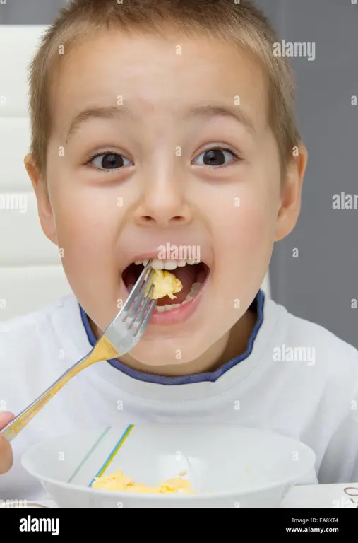 Anak Bahagia Makan Makanan Pendamping ASI