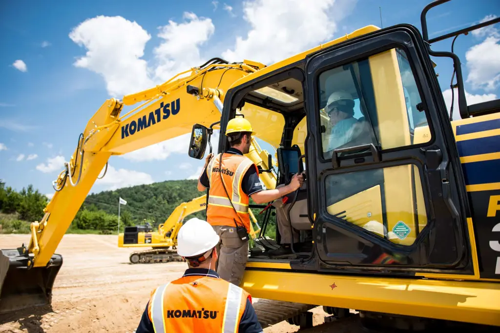 Gambar Perawatan Mesin Komatsu