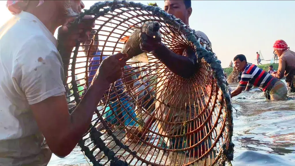 Berbagai alat tradisional untuk menangkap ikan