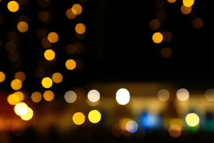 Perangkat lunak pengeditan video dengan efek bokeh