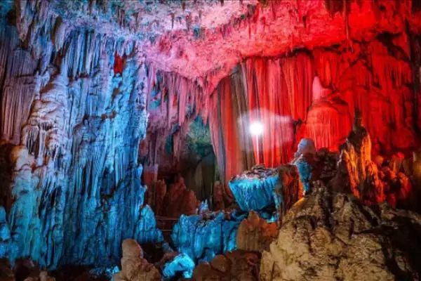 Foto Goa Gong yang megah di Pacitan