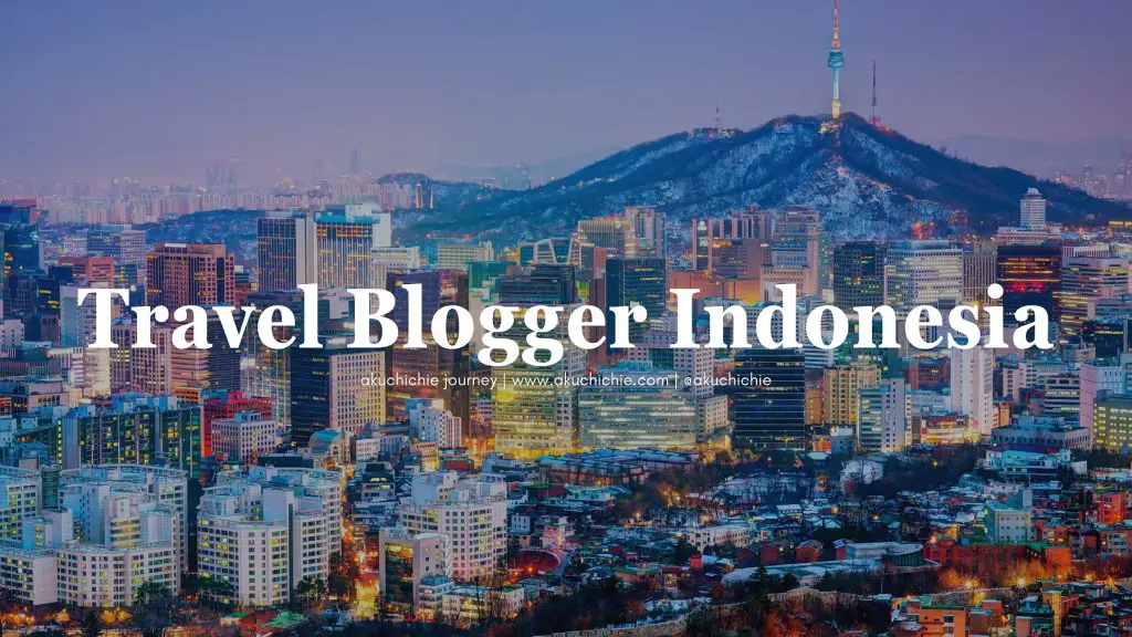 Gambar seorang travel blogger di Jepang