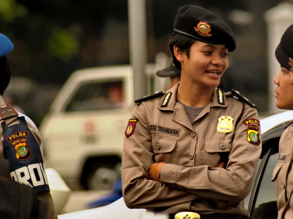 Petugas polisi di Indonesia